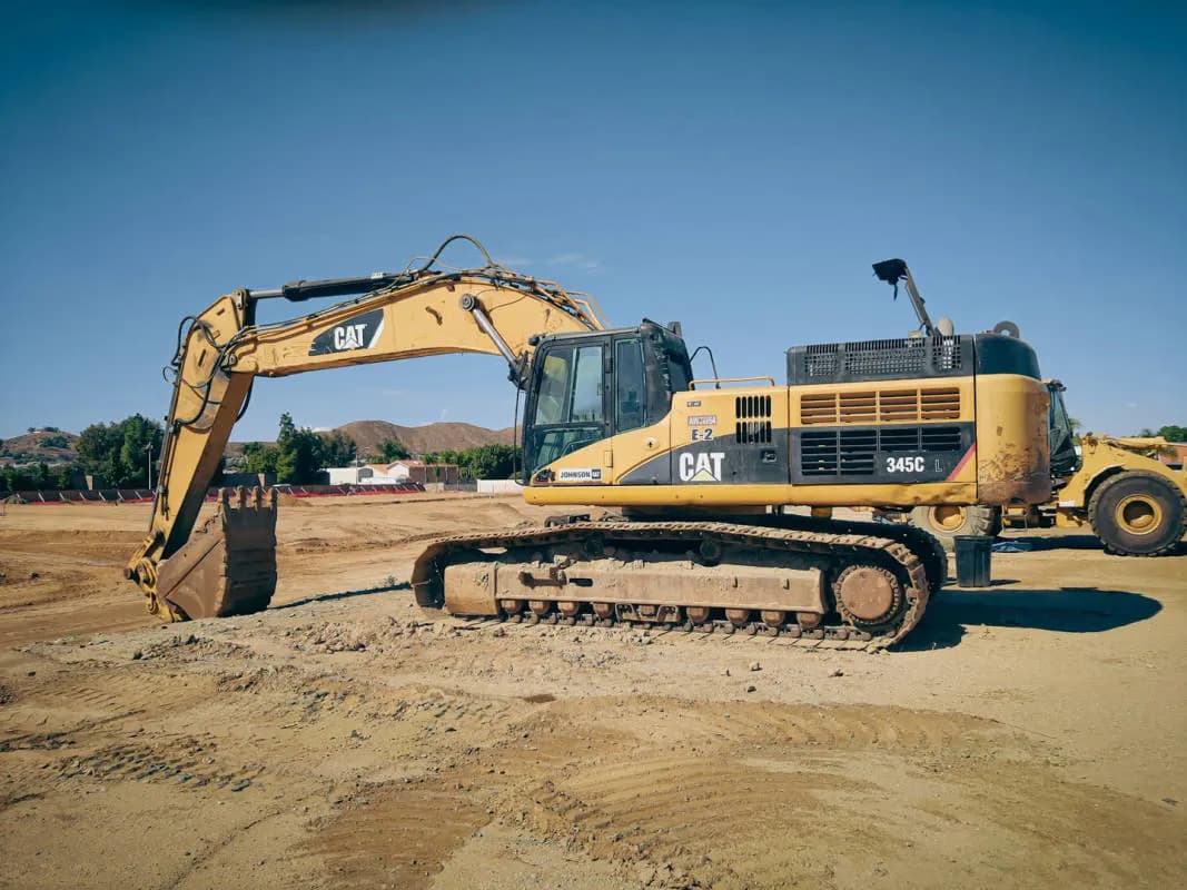 2008_Caterpillar_345C_L_Excavator_A.jpg