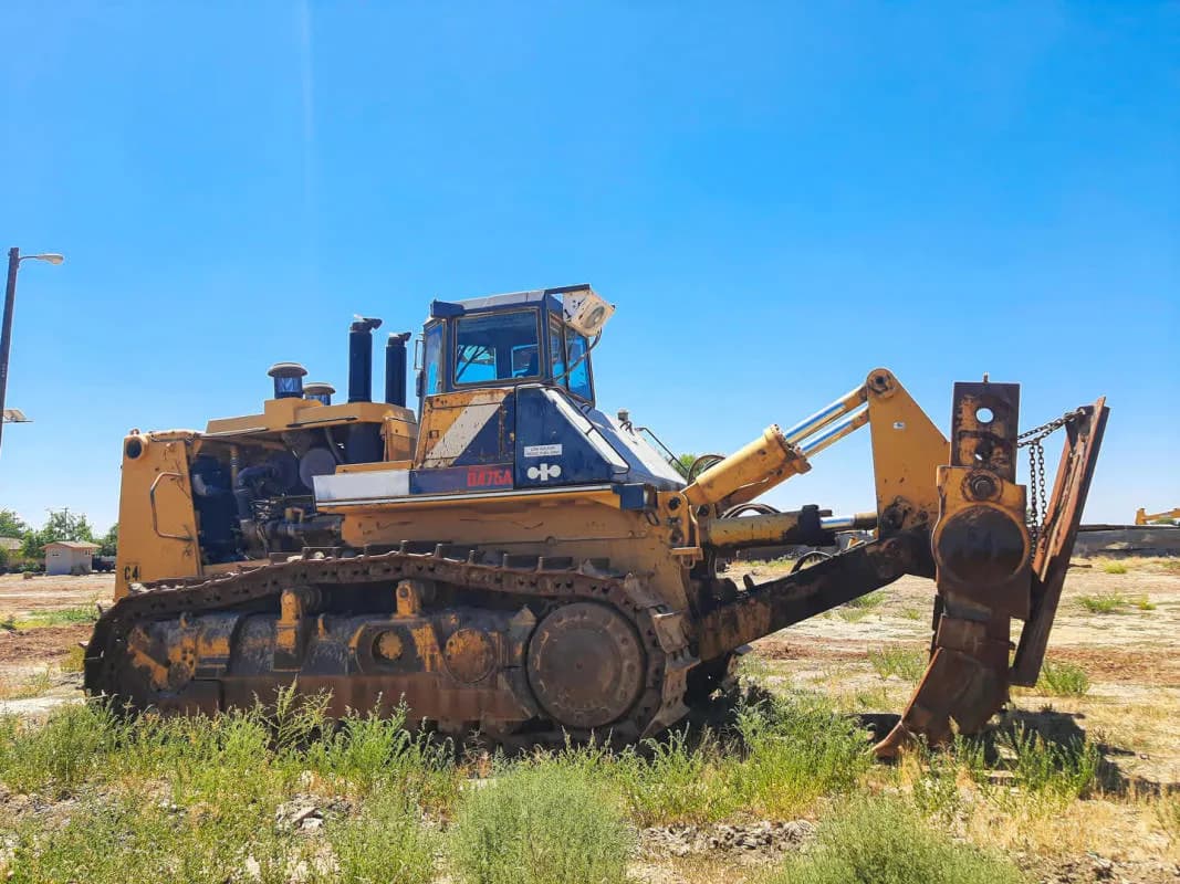 Komatsu_475_Crawler_Dozer_A.jpg