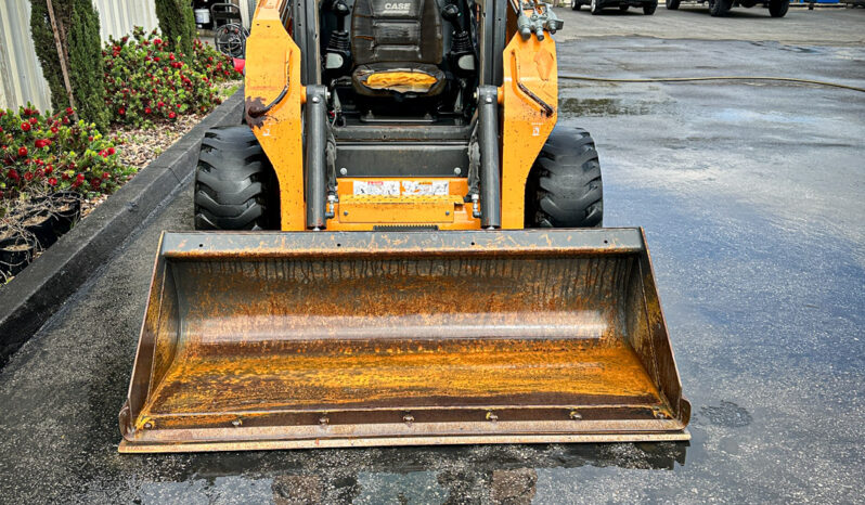 Case SR200 Skid Steer full