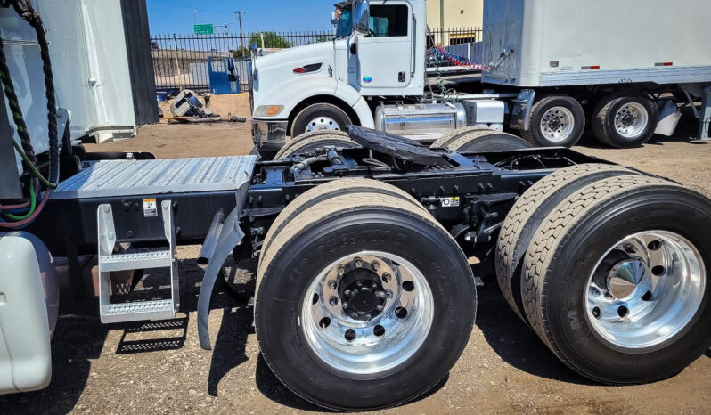 2012 Peterbilt Sleeper Truck full