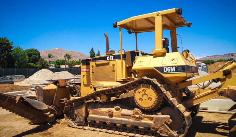 Caterpillar D6M XL Dozer – Tracked full