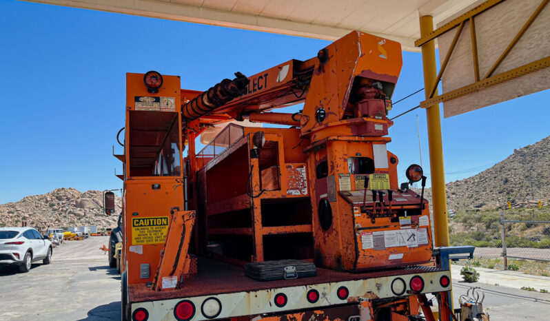 1993 International 4900 Bucket Truck full